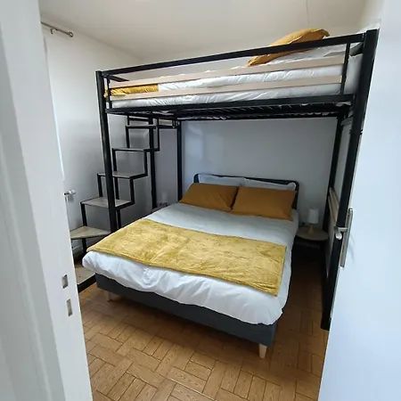 Location Des Longeres Holiday home Brux