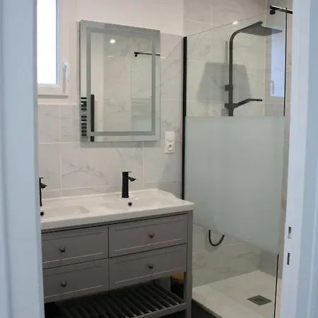 Location Des Longères * Brux